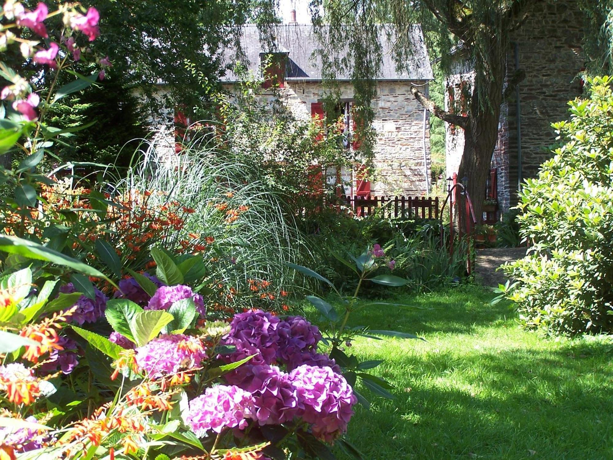 Le Moulin Du Bignon Bed and Breakfast Lassy Exterior foto