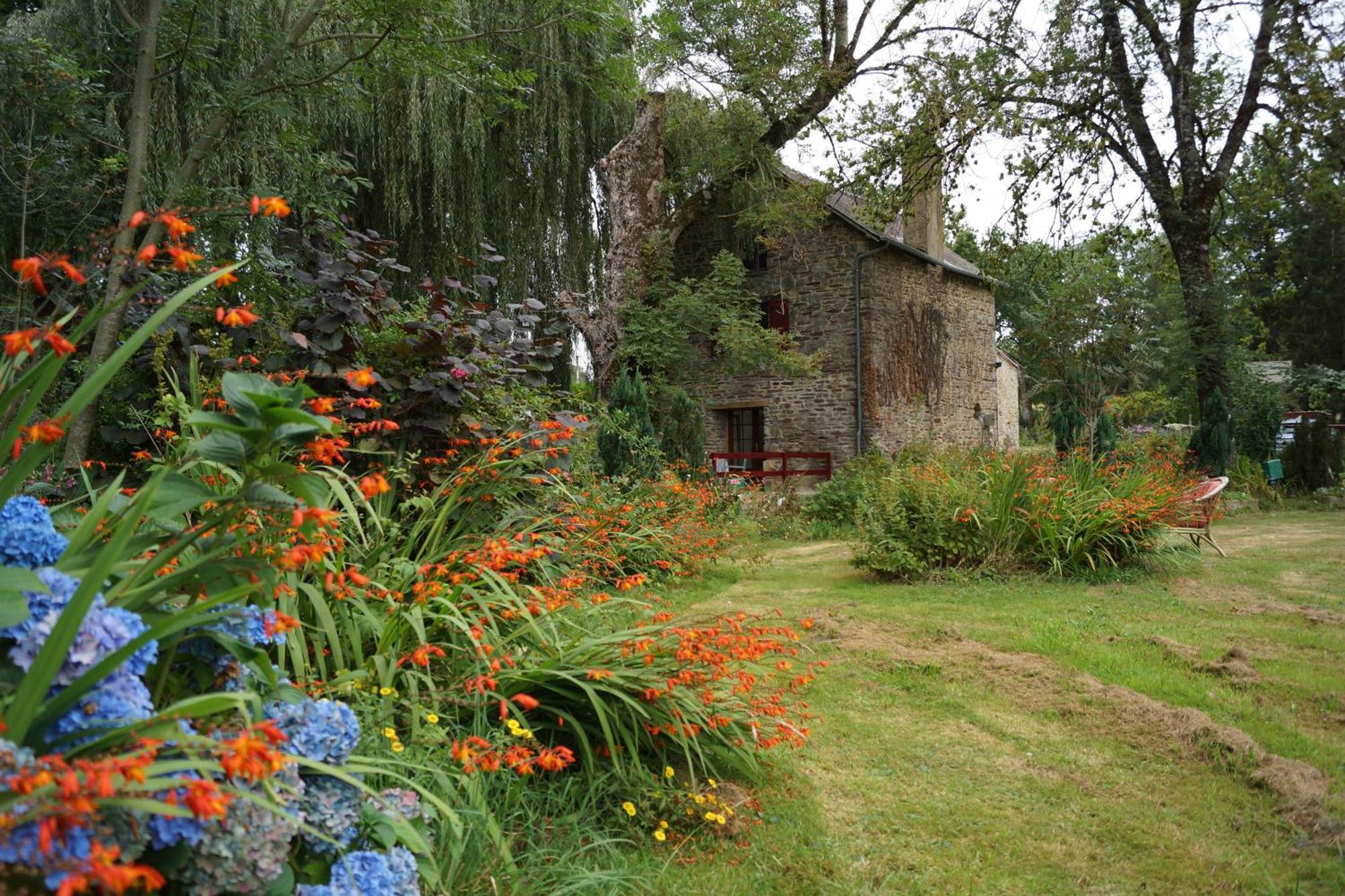 Le Moulin Du Bignon Bed and Breakfast Lassy Exterior foto